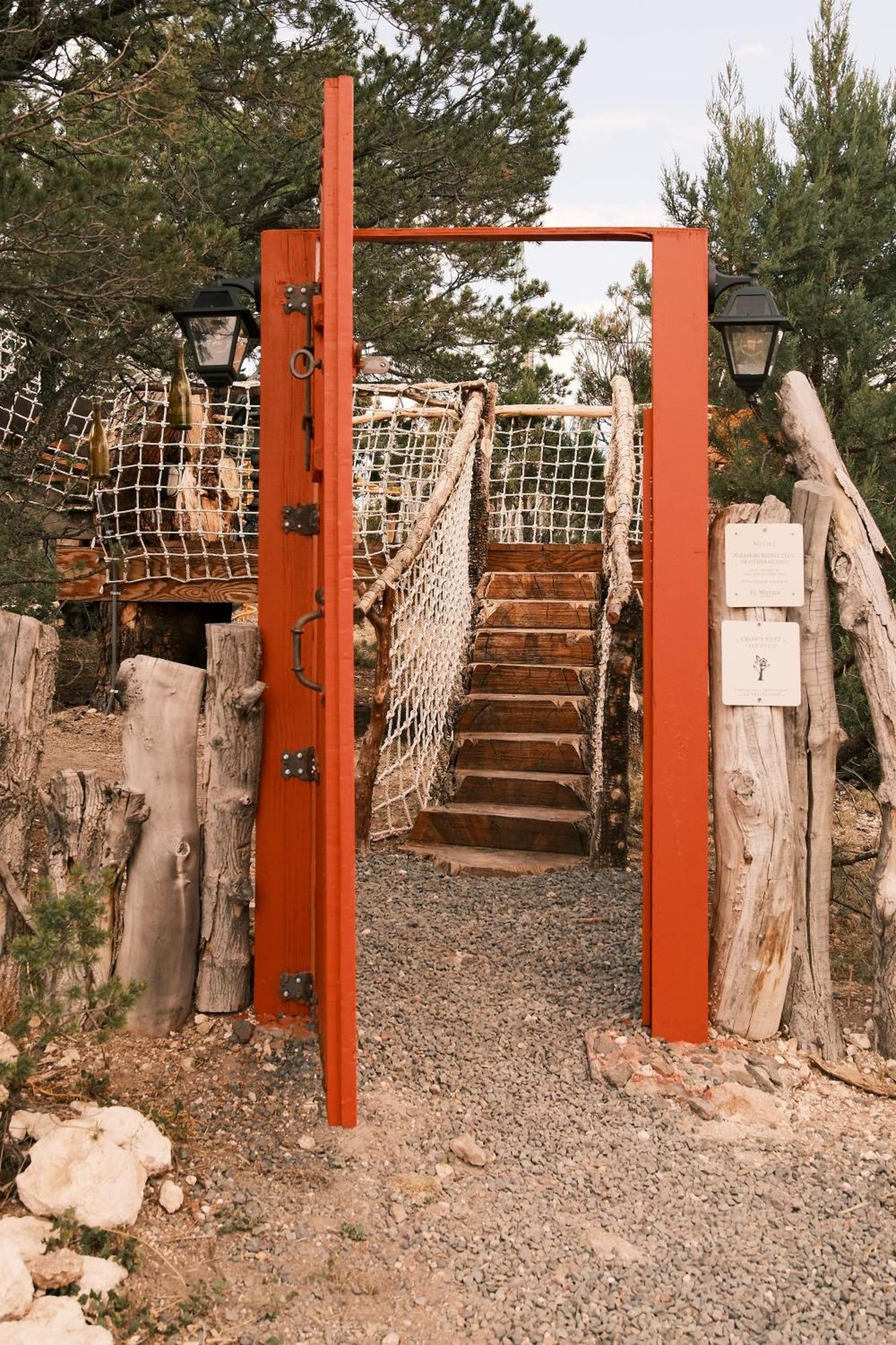 Crows Nest Treehouse At El Mstico Ranch Villa Nogal ภายนอก รูปภาพ